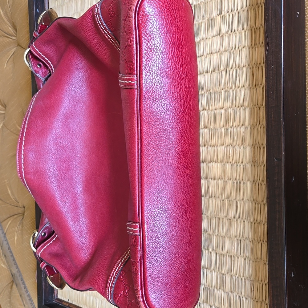 GUCCI  Red Leather Women's Hobo Style Bag (Authentic) - Picture 3 of 10
